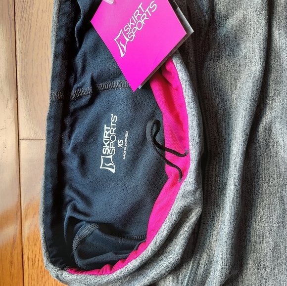 SkirtSports Lotta Breeze Capri size XS - Picture 3 of 5